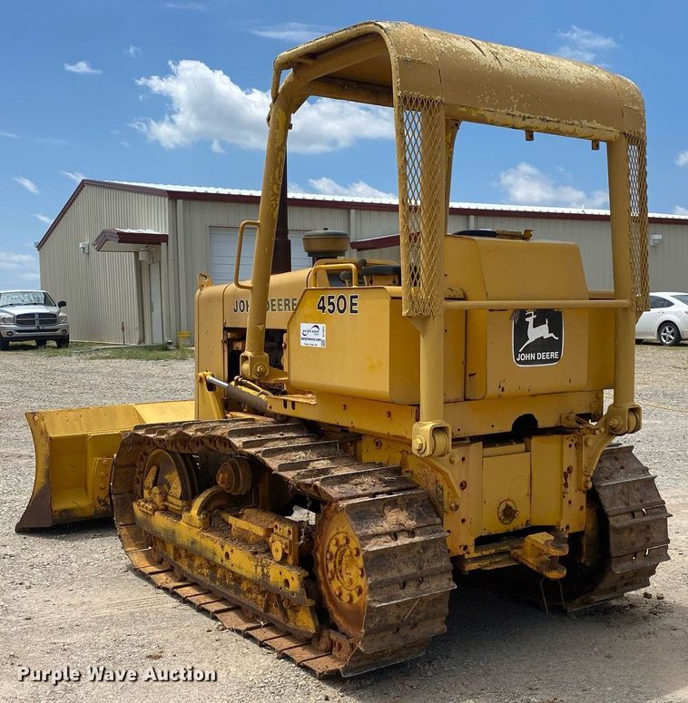 image for item DI7835 1985 John Deere 450E  dozer
