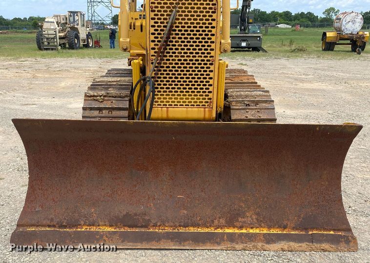 image for item DI7835 1985 John Deere 450E  dozer