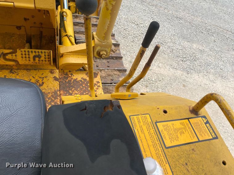 image for item DI7835 1985 John Deere 450E  dozer