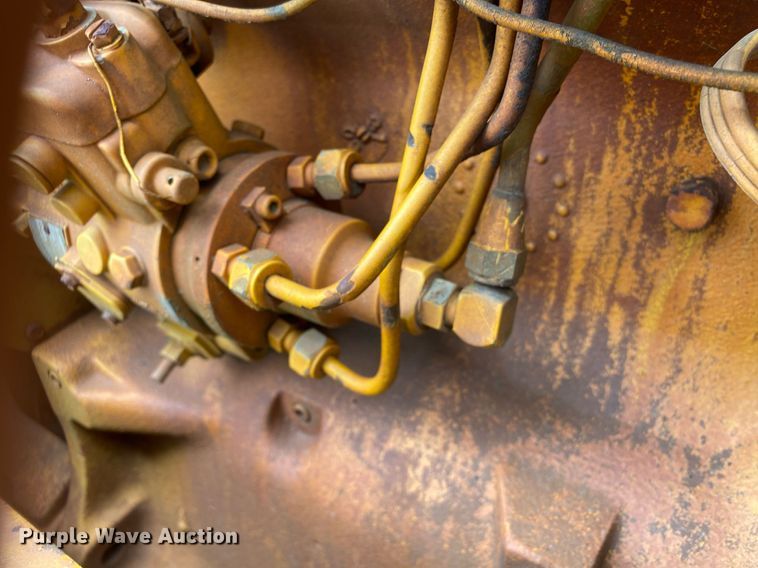 image for item DI7835 1985 John Deere 450E  dozer