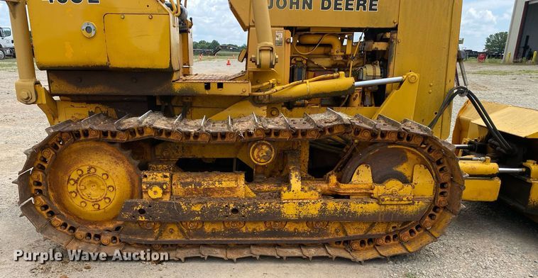 image for item DI7835 1985 John Deere 450E  dozer