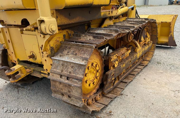 image for item DI7835 1985 John Deere 450E  dozer