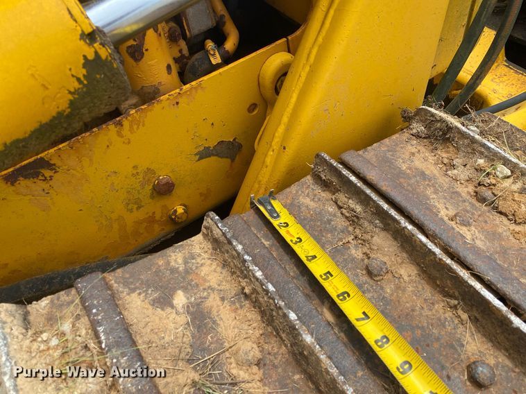 image for item DI7835 1985 John Deere 450E  dozer