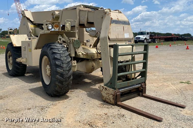 image for item DI7836 1990 SkyTrak 600M  telehandler