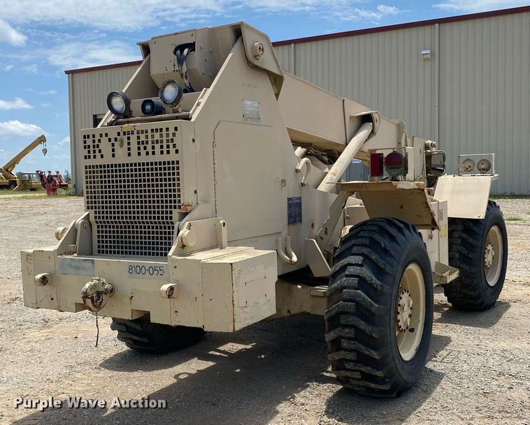 image for item DI7836 1990 SkyTrak 600M  telehandler