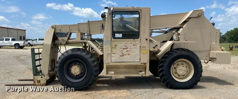 image for item DI7836 1990 SkyTrak 600M  telehandler