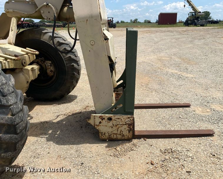 image for item DI7836 1990 SkyTrak 600M  telehandler