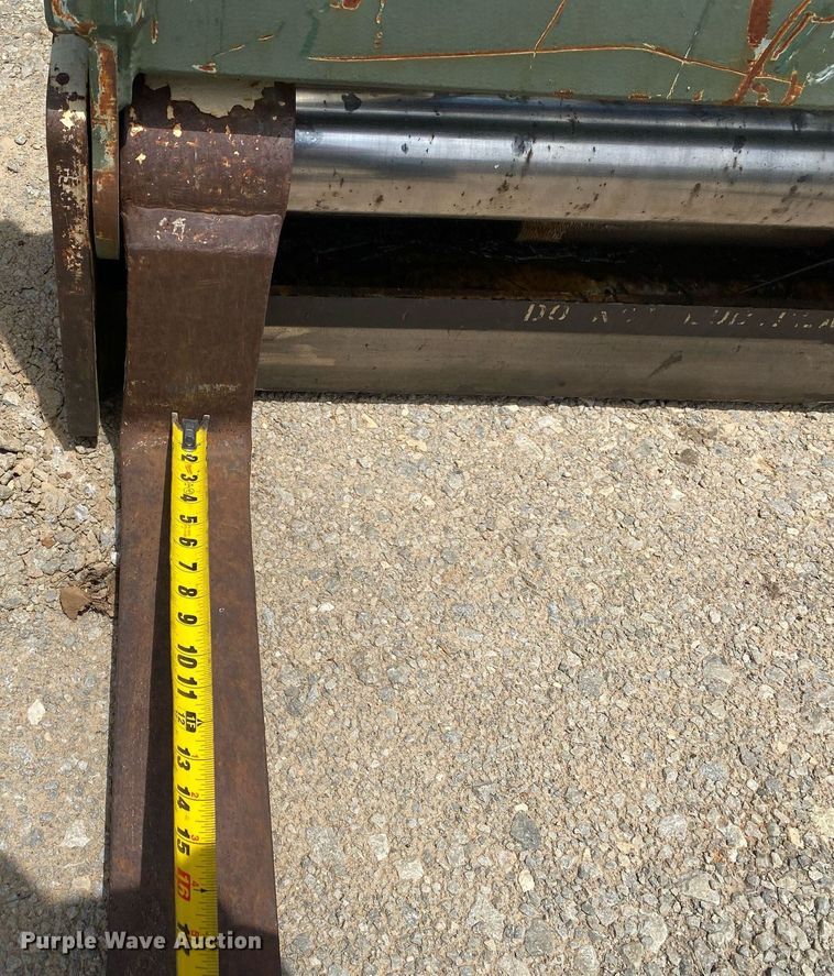 image for item DI7836 1990 SkyTrak 600M  telehandler