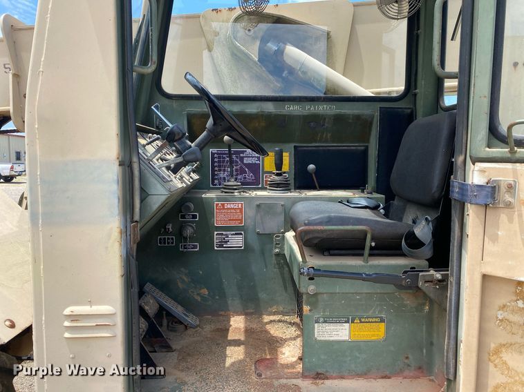 image for item DI7836 1990 SkyTrak 600M  telehandler