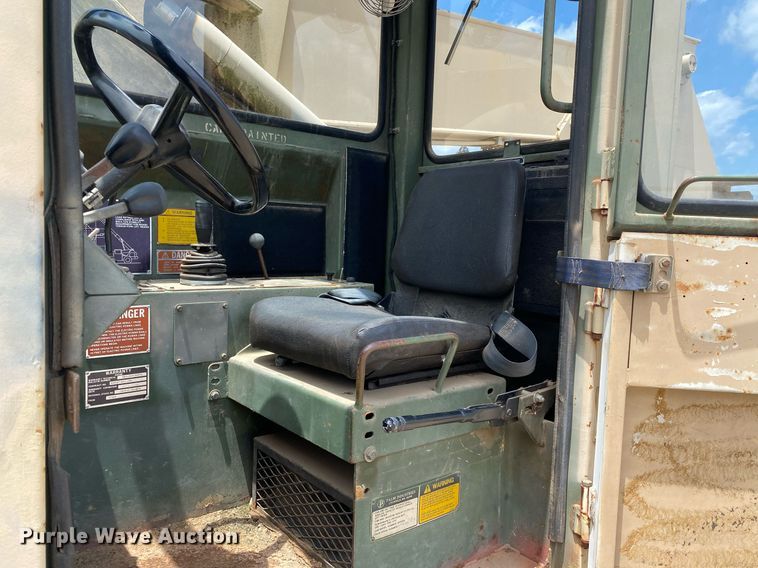 image for item DI7836 1990 SkyTrak 600M  telehandler