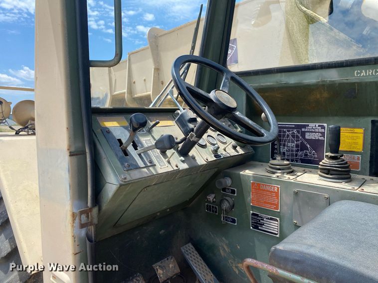 image for item DI7836 1990 SkyTrak 600M  telehandler