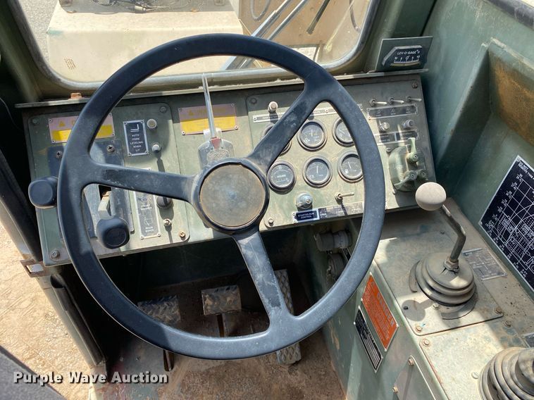 image for item DI7836 1990 SkyTrak 600M  telehandler