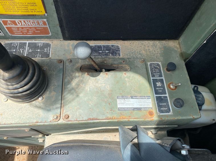 image for item DI7836 1990 SkyTrak 600M  telehandler