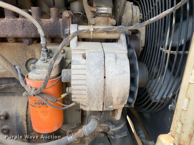 image for item DI7836 1990 SkyTrak 600M  telehandler