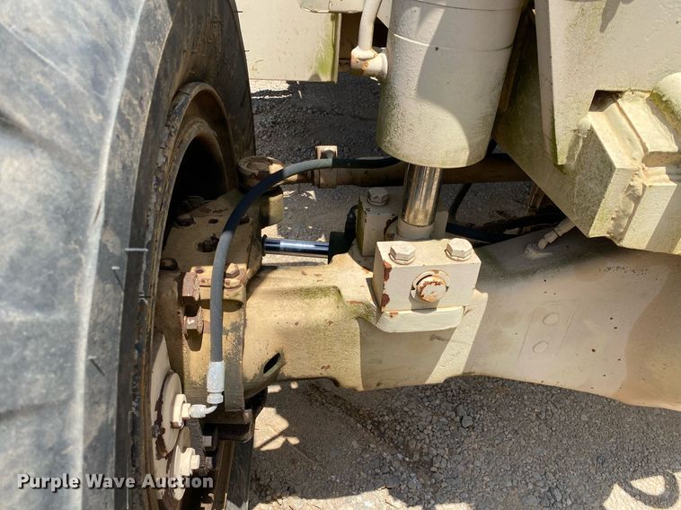 image for item DI7836 1990 SkyTrak 600M  telehandler