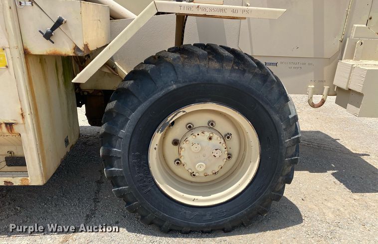 image for item DI7836 1990 SkyTrak 600M  telehandler