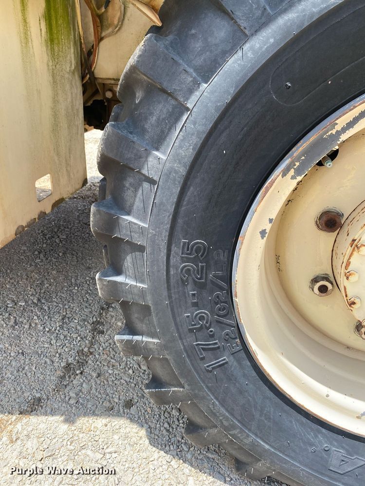 image for item DI7836 1990 SkyTrak 600M  telehandler