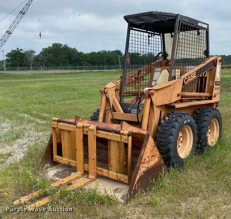 image for item DI7837 1981 Case 1835  skid steer loader