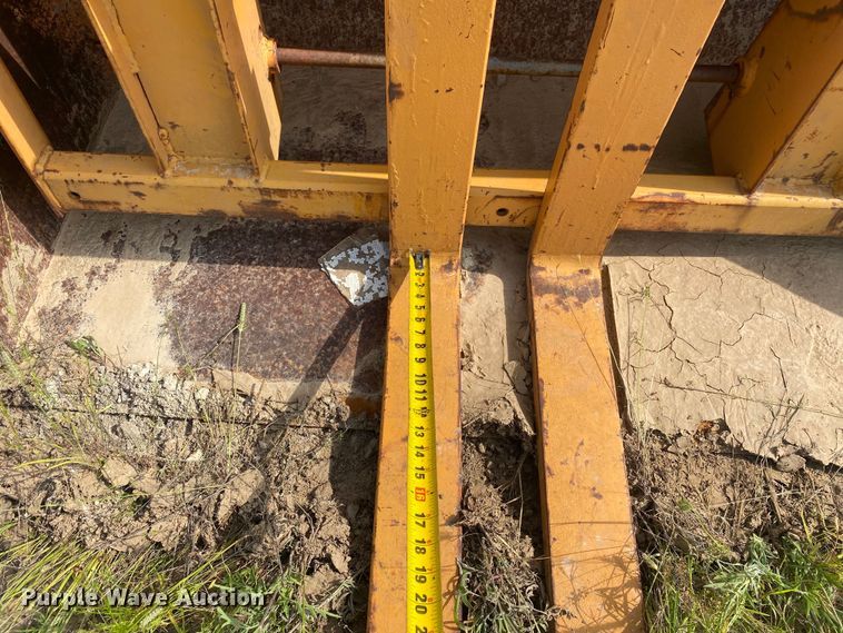 image for item DI7837 1981 Case 1835  skid steer loader