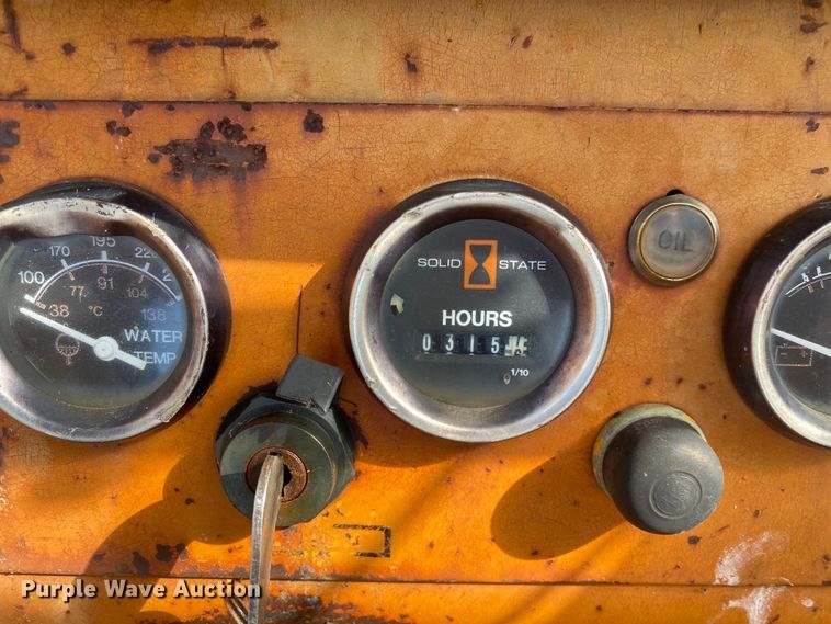 image for item DI7837 1981 Case 1835  skid steer loader