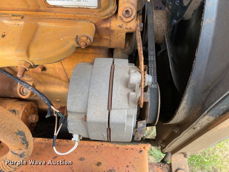 image for item DI7837 1981 Case 1835  skid steer loader