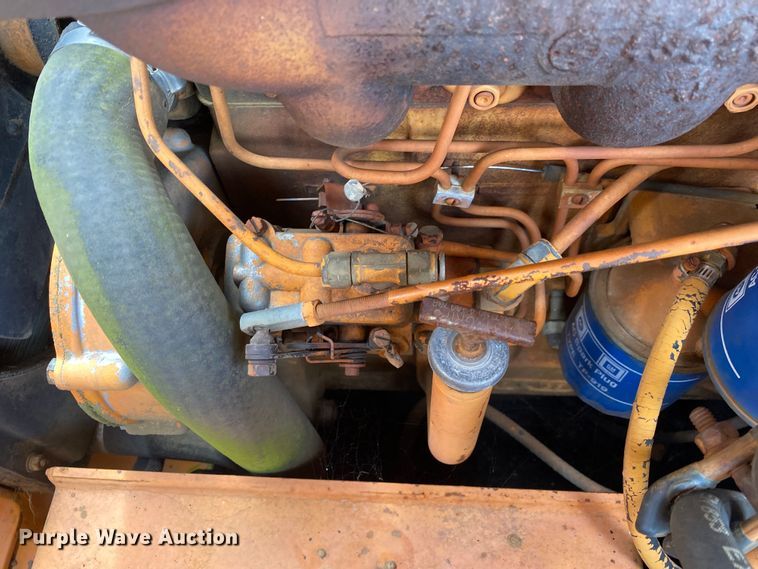 image for item DI7837 1981 Case 1835  skid steer loader