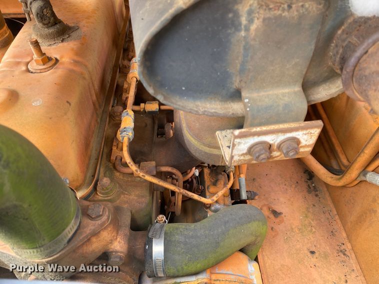 image for item DI7837 1981 Case 1835  skid steer loader