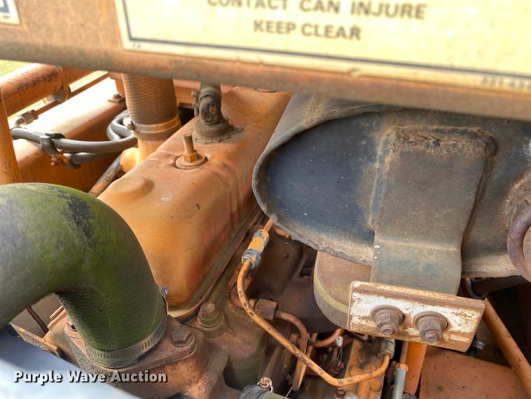 image for item DI7837 1981 Case 1835  skid steer loader