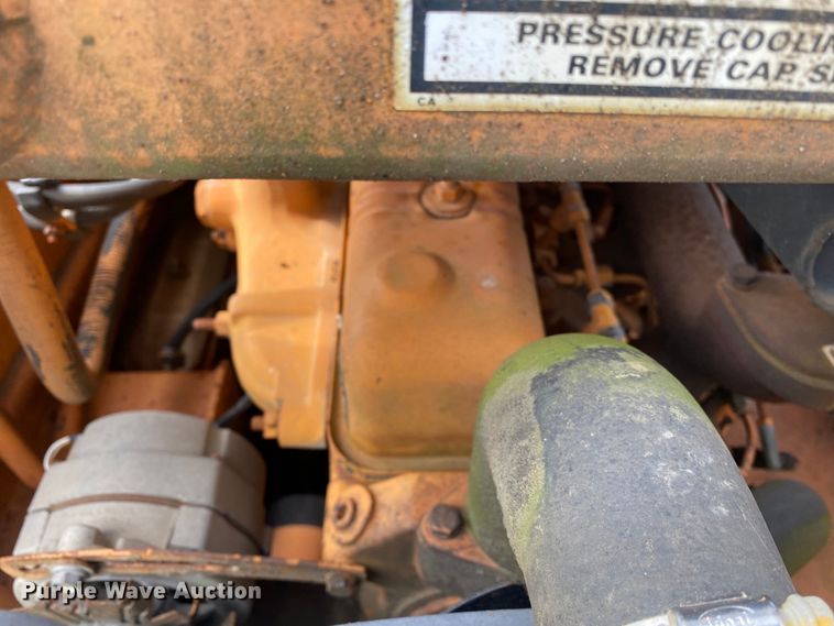 image for item DI7837 1981 Case 1835  skid steer loader