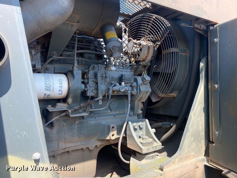 image for item DI7838 1987 John Deere 690CR  wheeled excavator