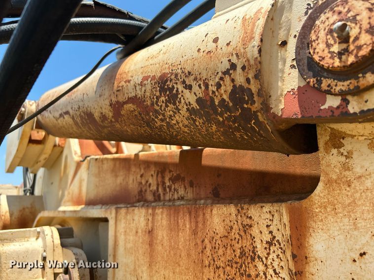 image for item DI7854 2001 Tesmec TRS1085  trencher