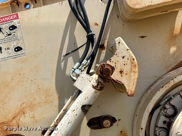 image for item DI7854 2001 Tesmec TRS1085  trencher