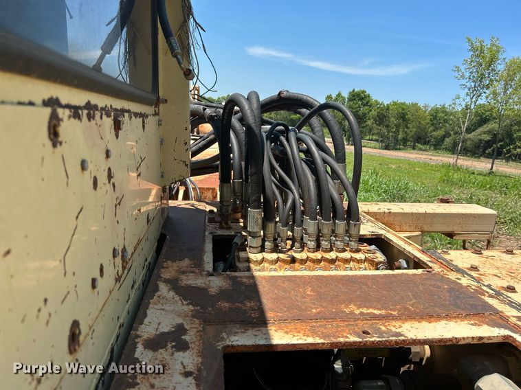 image for item DI7854 2001 Tesmec TRS1085  trencher