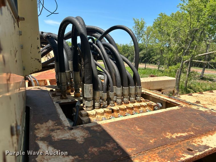 image for item DI7854 2001 Tesmec TRS1085  trencher