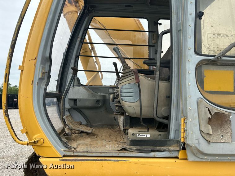 image for item DI7857 2001 John Deere 370  excavator