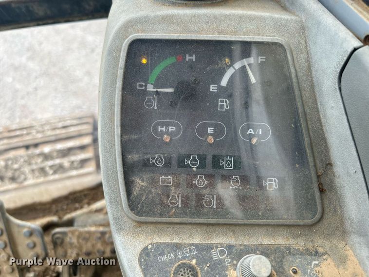 image for item DI7857 2001 John Deere 370  excavator