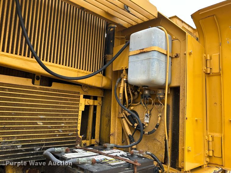 image for item DI7857 2001 John Deere 370  excavator