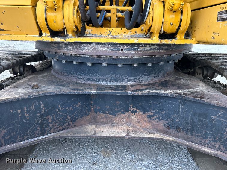 image for item DI7857 2001 John Deere 370  excavator