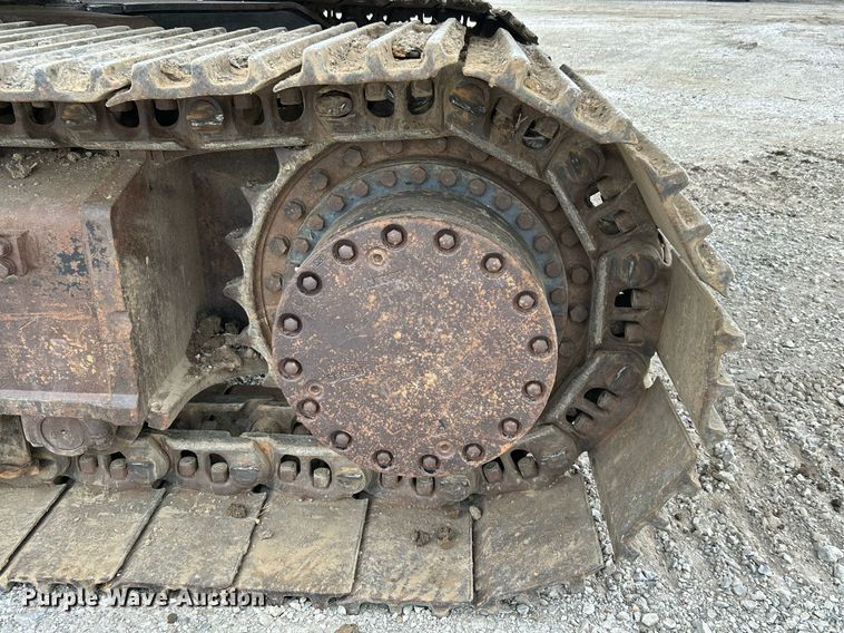 image for item DI7857 2001 John Deere 370  excavator