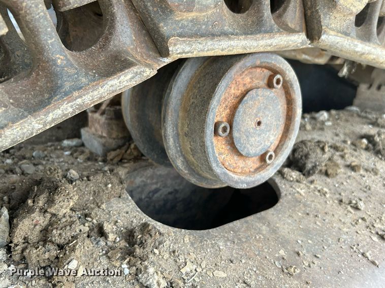 image for item DI7857 2001 John Deere 370  excavator