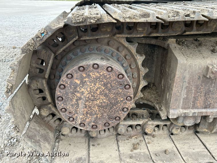 image for item DI7857 2001 John Deere 370  excavator