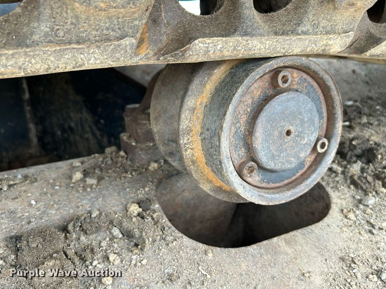 image for item DI7857 2001 John Deere 370  excavator