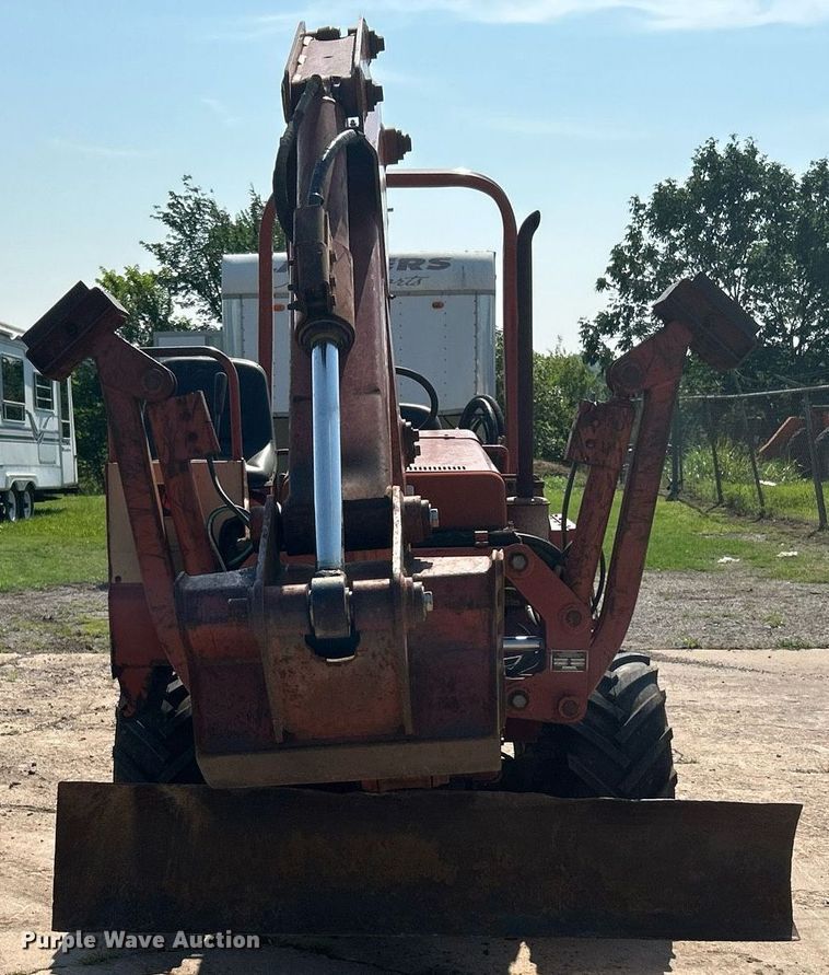 image for item DI7861 1996 Ditch Witch 4500DD  trencher
