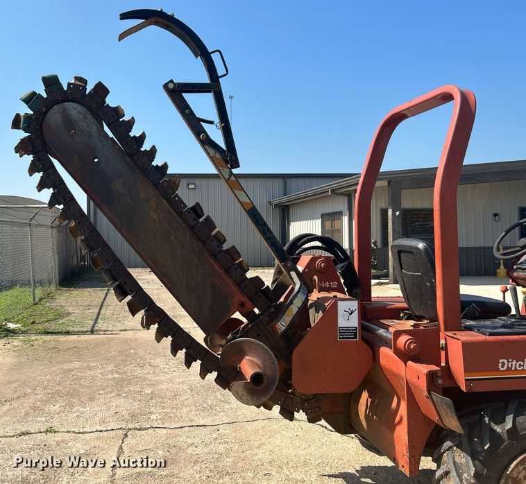 image for item DI7861 1996 Ditch Witch 4500DD  trencher