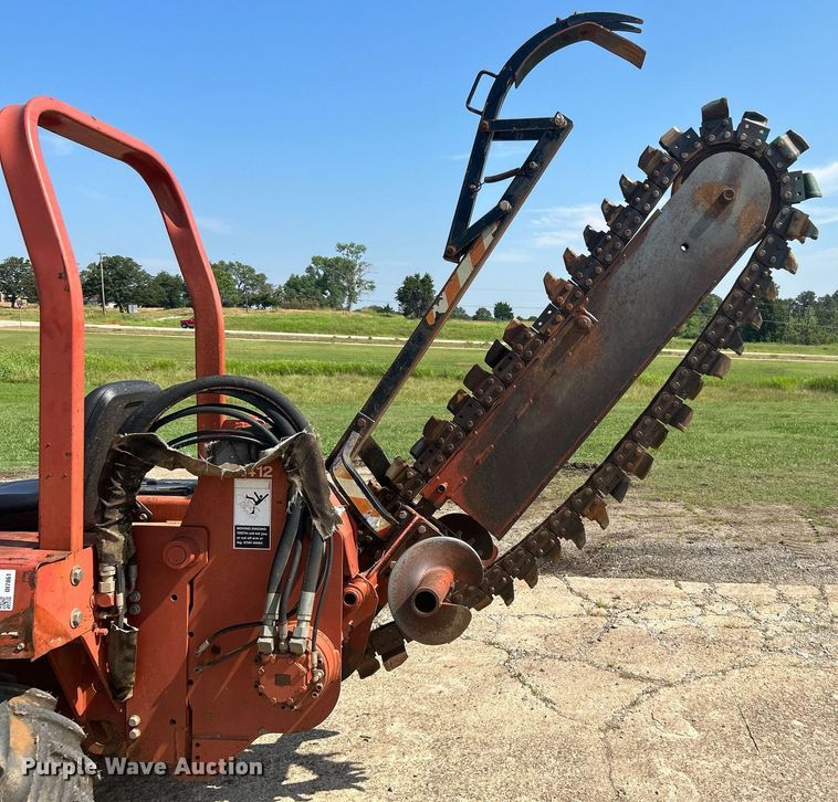 image for item DI7861 1996 Ditch Witch 4500DD  trencher