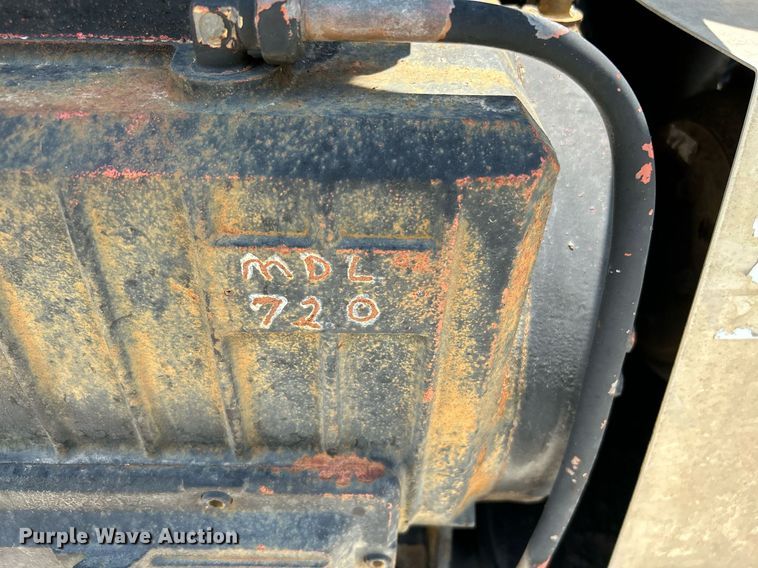 image for item DI7866 1998 Ford AT9522  vacuum truck