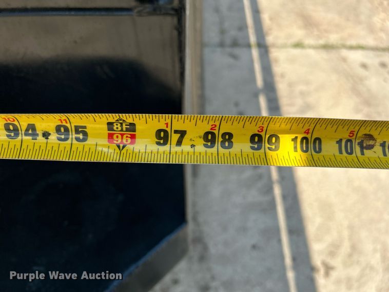 image for item DI7866 1998 Ford AT9522  vacuum truck