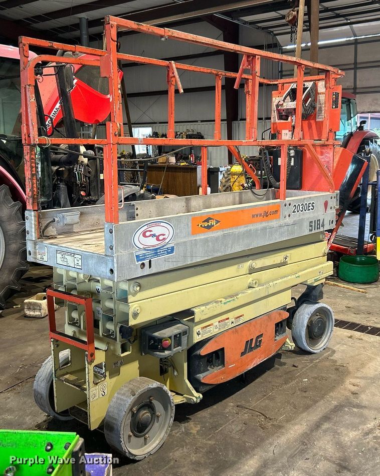 image for item DI7881 2005 JLG 2030ES  scissor lift