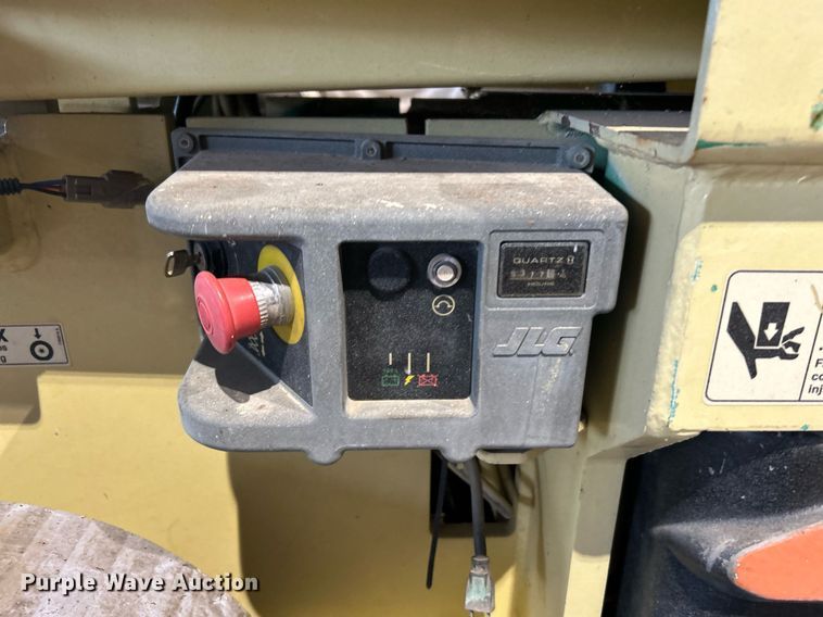 image for item DI7881 2005 JLG 2030ES  scissor lift