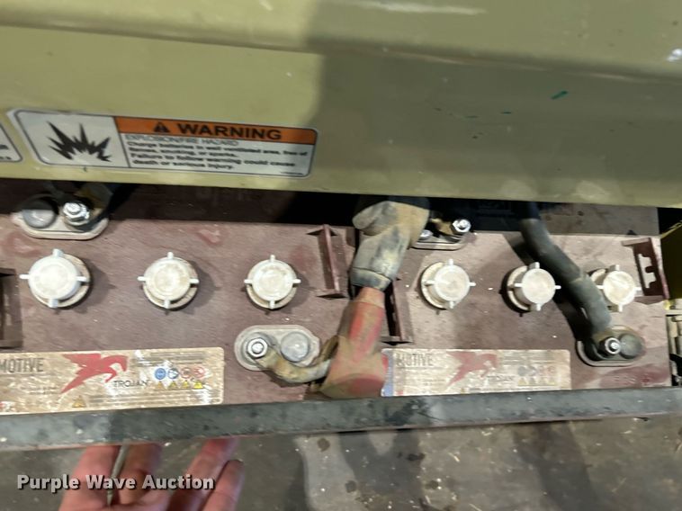 image for item DI7881 2005 JLG 2030ES  scissor lift